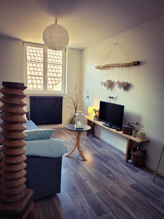 Apartment A La Forge *